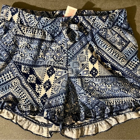 Blue Boho Geometric Print Ruffle Hem Shorts – Girls Size 6X - Picture 1 of 4